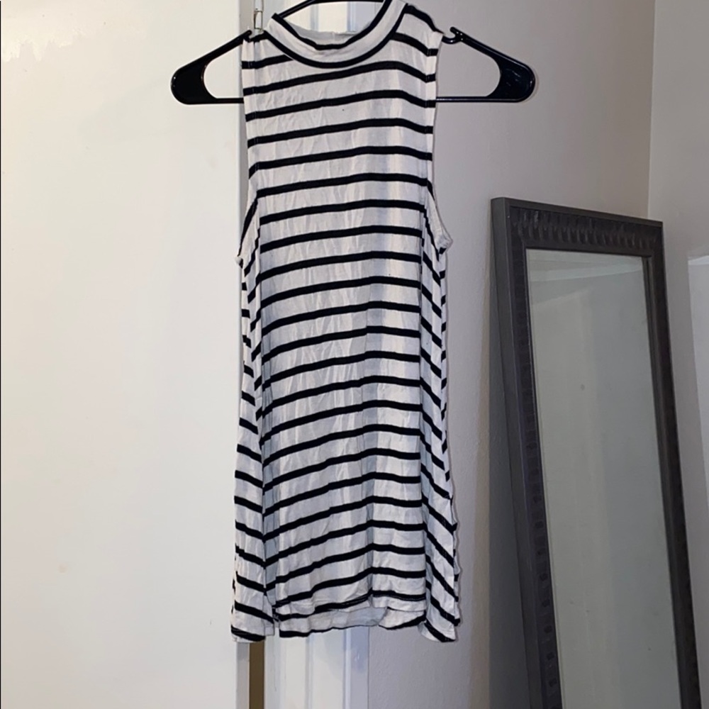High neck tank